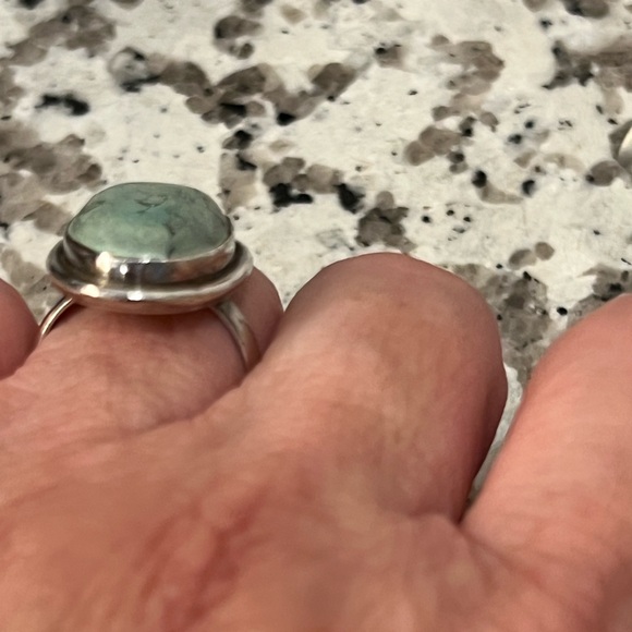 Turquoise Sterling Silver Oval Ring Size 8 - Picture 7 of 11
